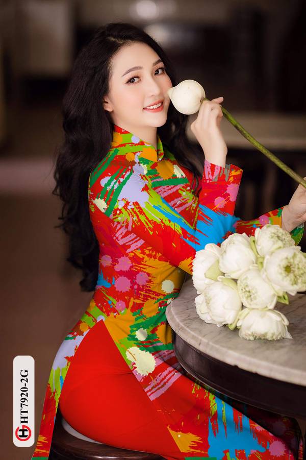 1610679100 740 vai ao dai dep 2021 (14)